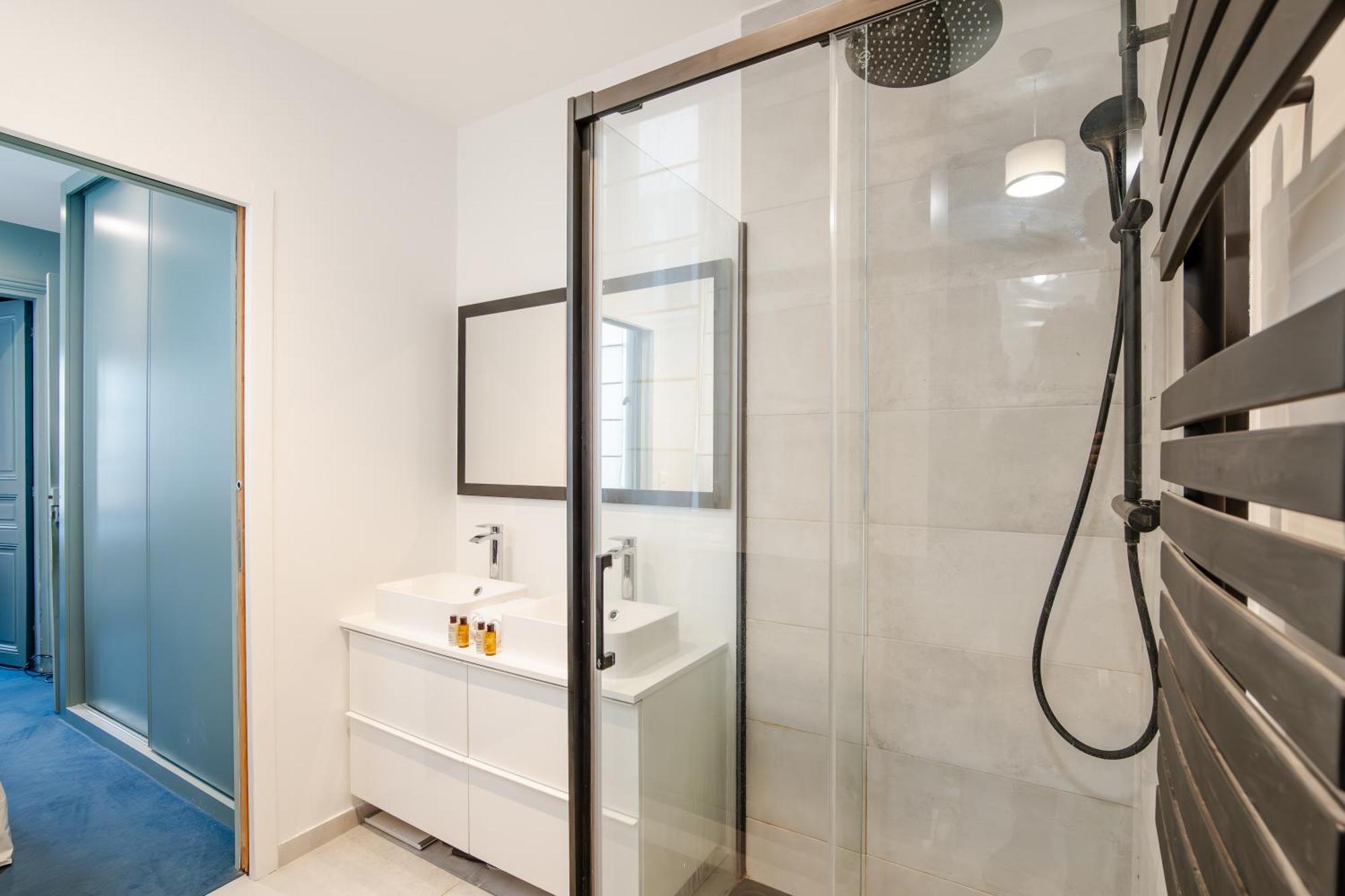 Apartment Veeve - Aesthetic Artistry Paris